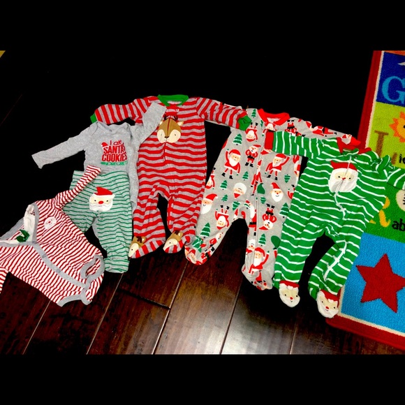 CHRISTMAS PAJAMAS & HOLIDAY OUTFITS Bundle Baby Boy Size 6 Months Santa Reindeer - Picture 1 of 4